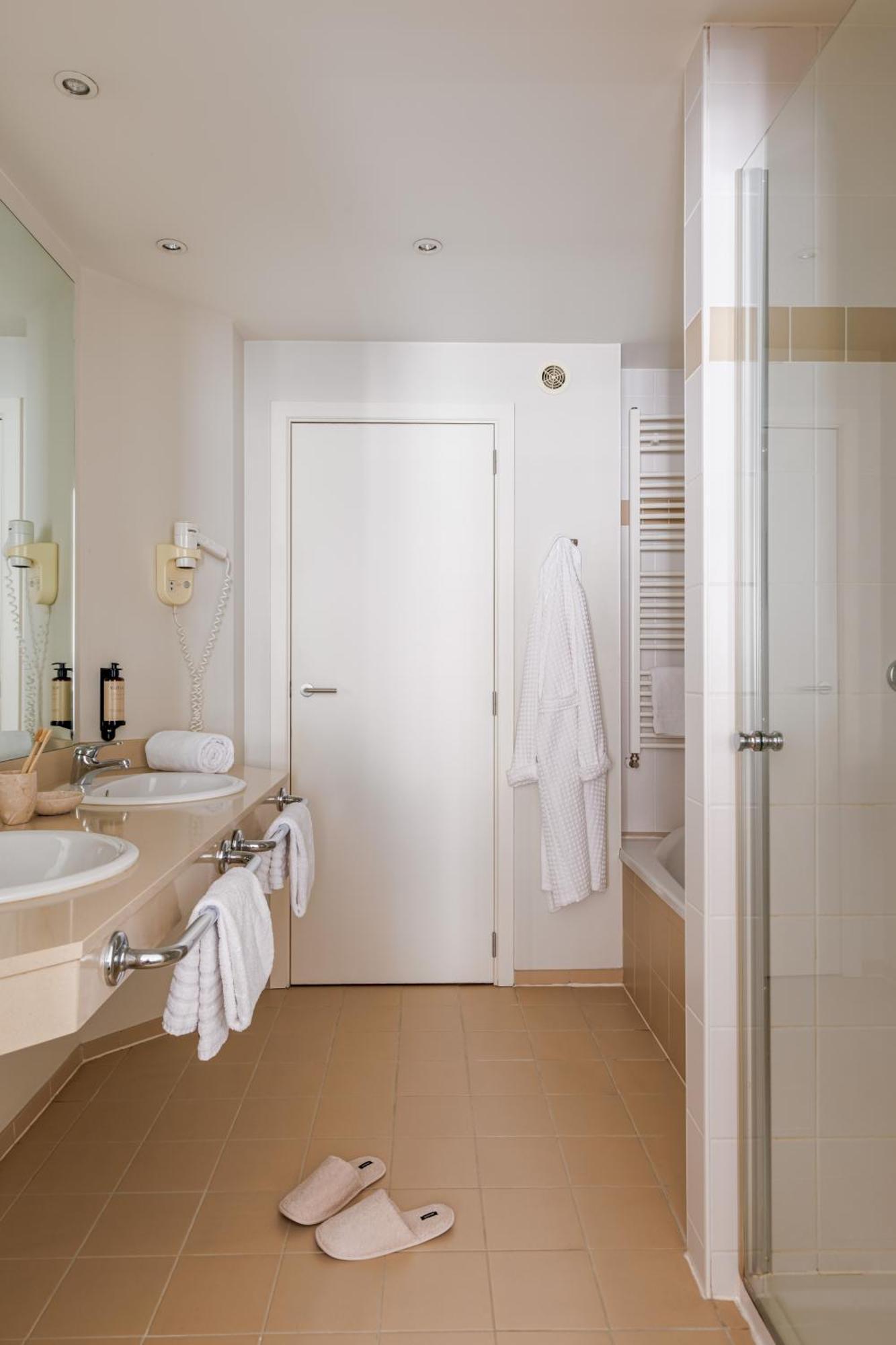 Hotel Aazaert By Wp Hotels Blankenberge Ngoại thất bức ảnh