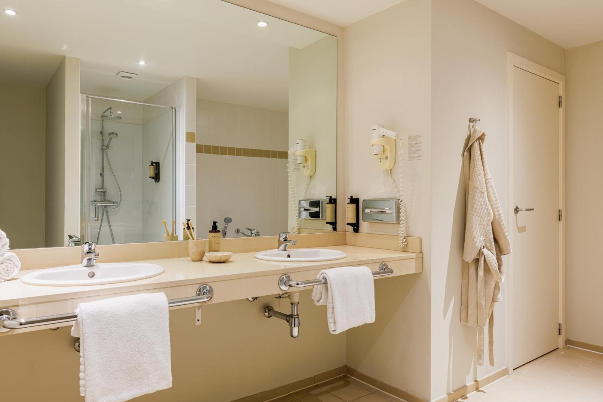 Hotel Aazaert By Wp Hotels Blankenberge Ngoại thất bức ảnh